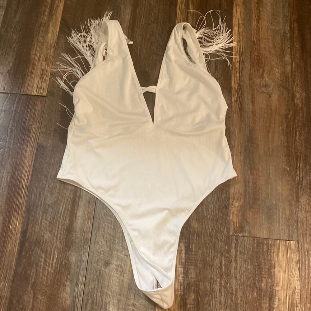 Cute bodysuit never worn, tags removed